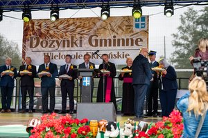 DOŻYNKI GMINNE 2025 - 545361132_1201489315353500_8222794720501190446_n.jpg