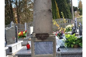 Nagrobki - nagrobek_franciszki_hallauer.jpg