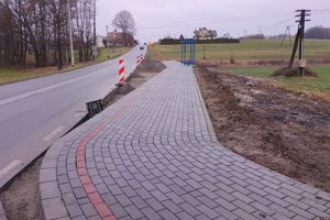Budowa chodnika w m. Wielopole Skrzynskie - img_20240223_121932.jpg