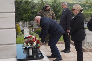 Uroczystość podsumowująca rewitalizację Cmentarza Wojskowego  w Wielopolu Skrzyńskim - p1011624.jpg
