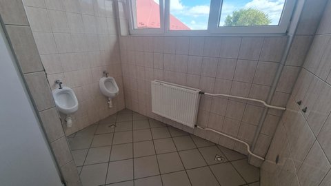 "Likwidacja barier architektonicznych w Szkole Podstawowej im. T.M. Kantora w Wielopolu Skrzyńskim – sanitariaty etap II" w ramach "Programu wyrównywania różnic między regionami III" – obszar B.