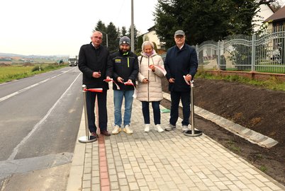PRZEBUDOWA DROGI WOJEWÓDZKIEJ NR 986 POLEGAJĄCA NA BUDOWIE CHODNIKA W KM  29+960 - 30+248 STRONA LEWA W M. GLINIK