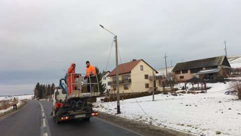 „Budowa napowietrznej linii oświetlenia ulicznego w miejscowości Glinik zasilanego ze stacji Trafo 6 Glinik”