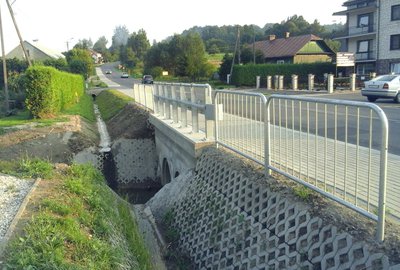 Przebudowa drogi wojewódzkiej w Wielopolu Skrzyńskim poprzez przebudowę przepustu oraz budowę chodnika