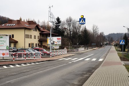 Budowa chodnika wraz z oznakowanym przejściem dla pieszych wzdłuż drogi wojewódzkiej Tuszyma - Ropczyce - Wiśniowa w miejscowości Wielopole Skrzyńskie