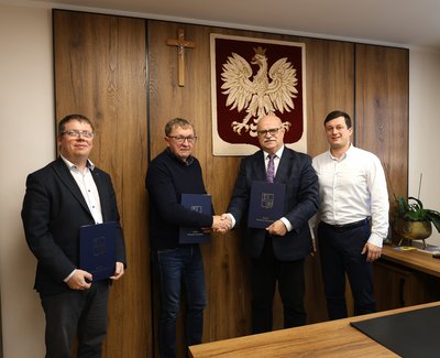 Podpisanie umowy na realizację zadania pn. „Budowa studni awaryjnej Br-4 w miejscowości Broniszów”